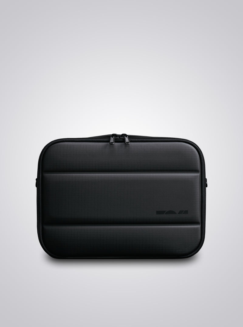 3064™ Laptop Messenger 16"