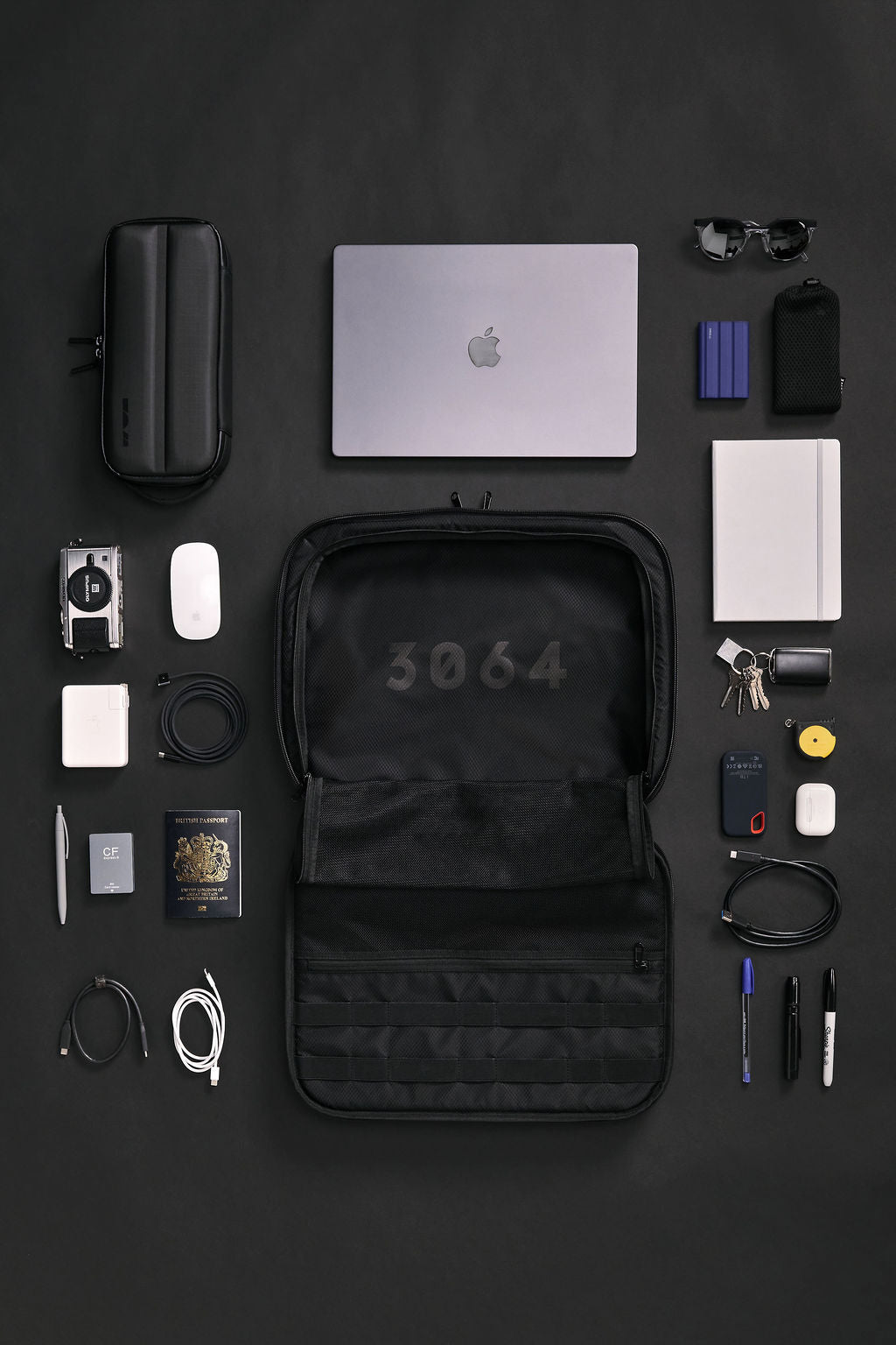 3064™ Laptop Messenger 18"