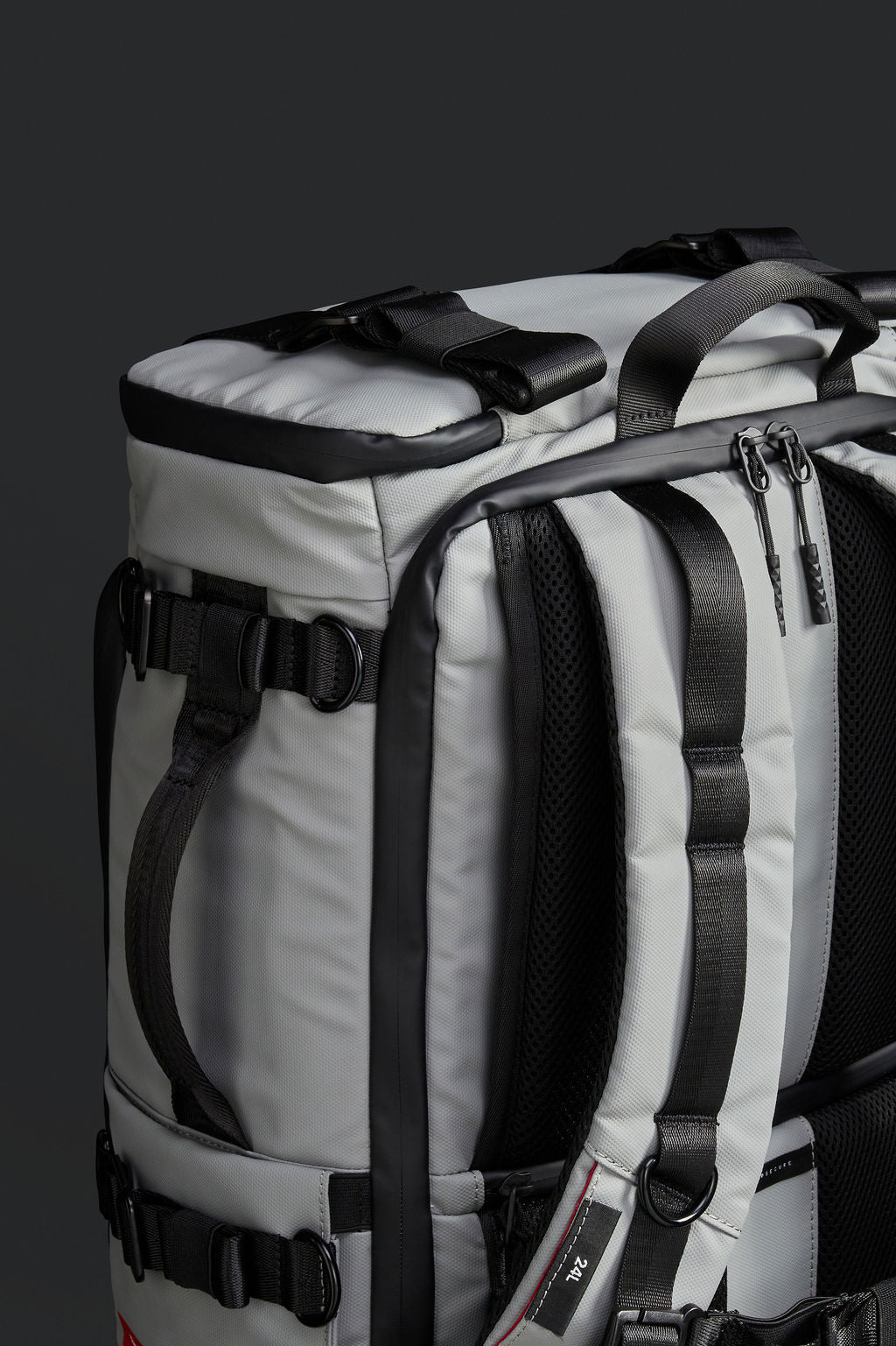 COMMUTER 24L - CREATOR SET 1 - Three Peaks GBR