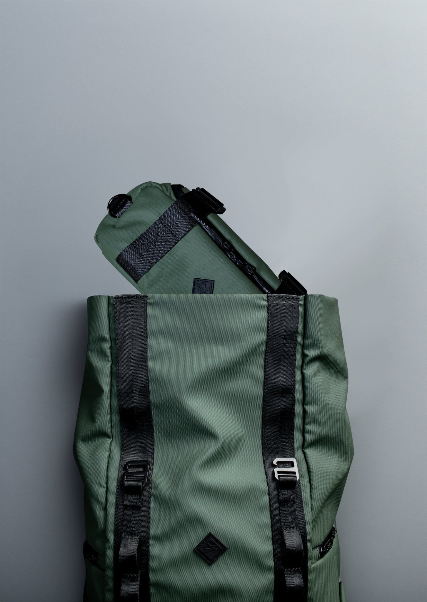 Nomad Crossbody Sling 4L - Three Peaks GBR