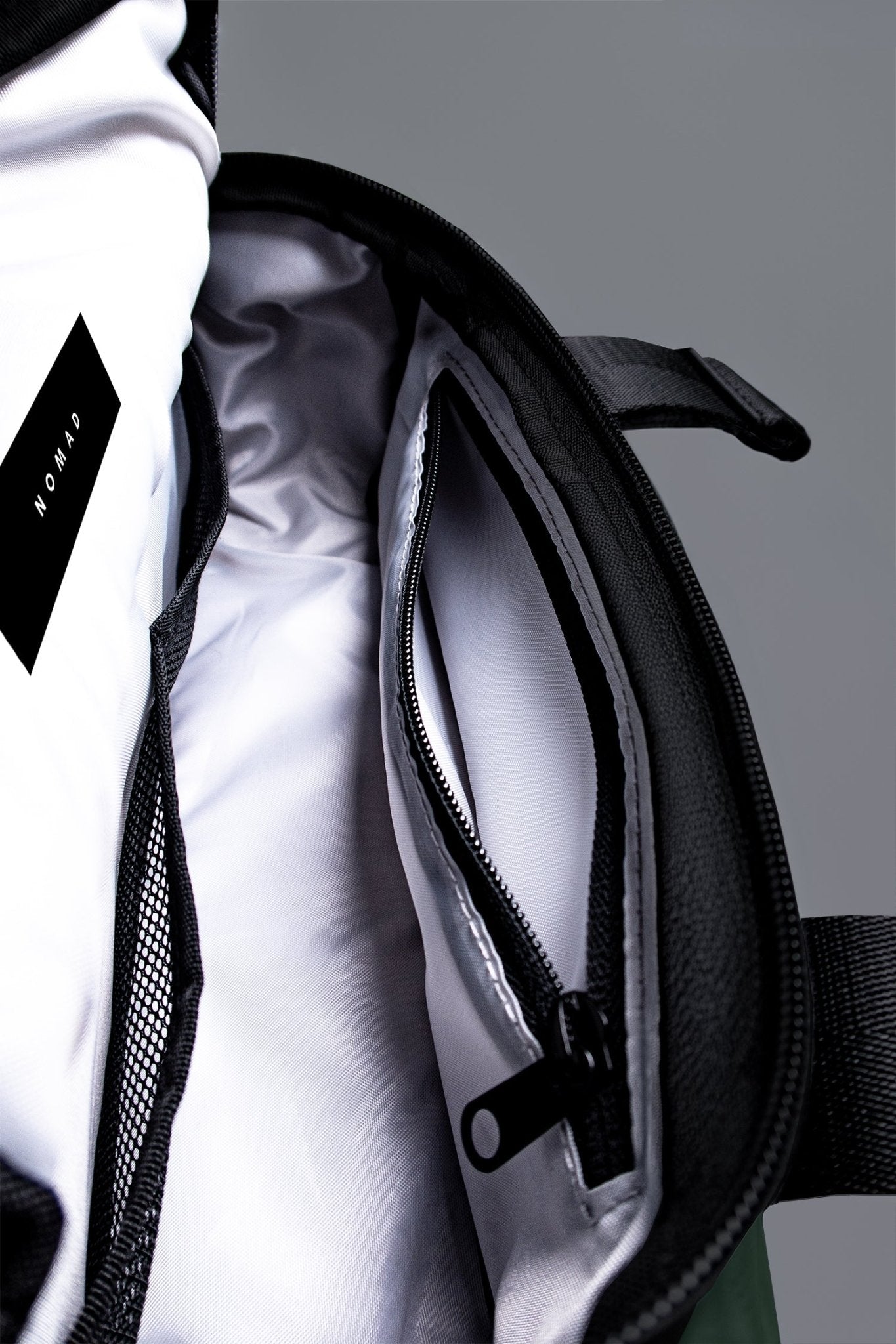 Nomad Crossbody Sling 4L - Three Peaks GBR