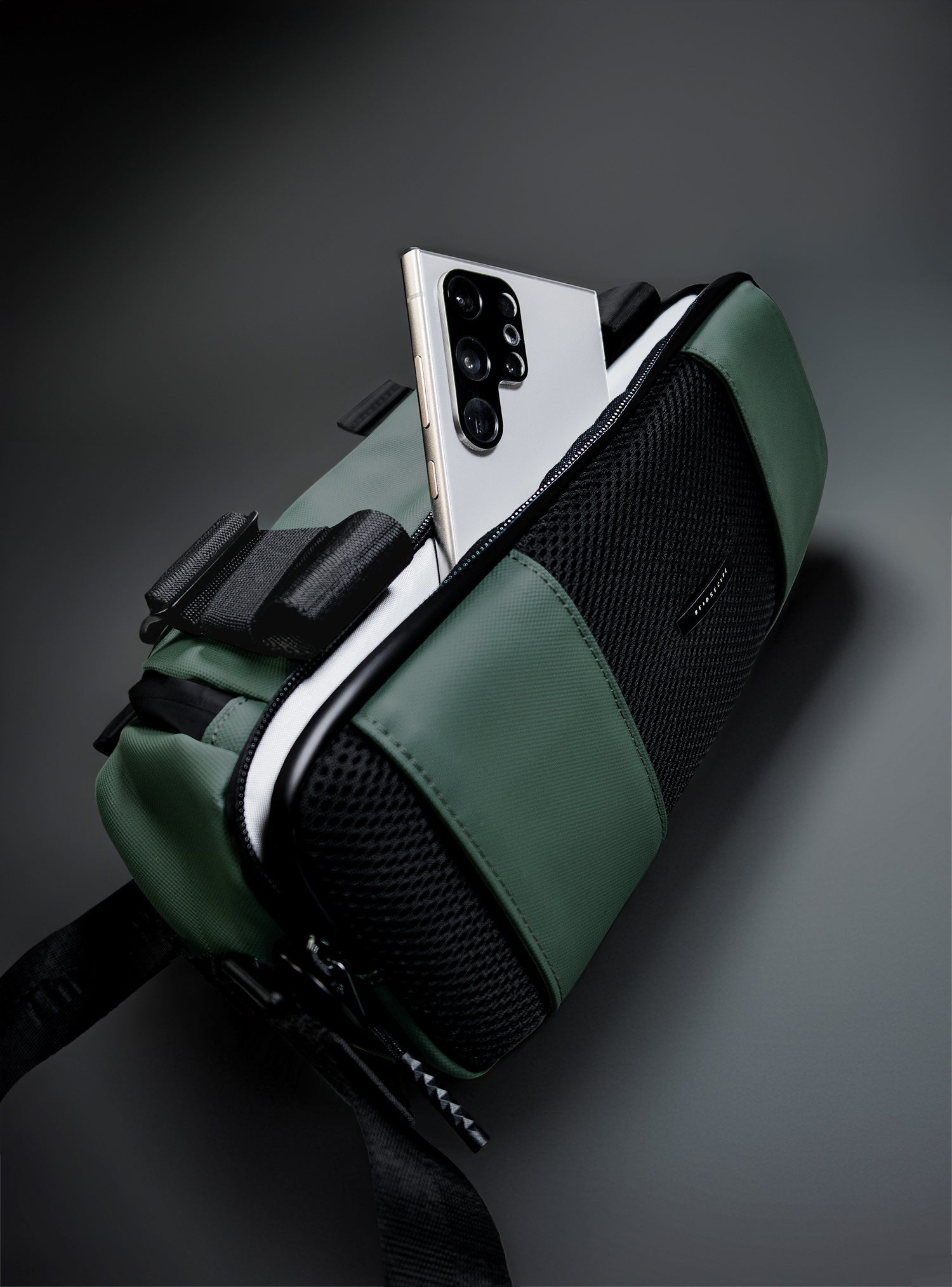 Nomad Crossbody Sling 4L - Three Peaks GBR