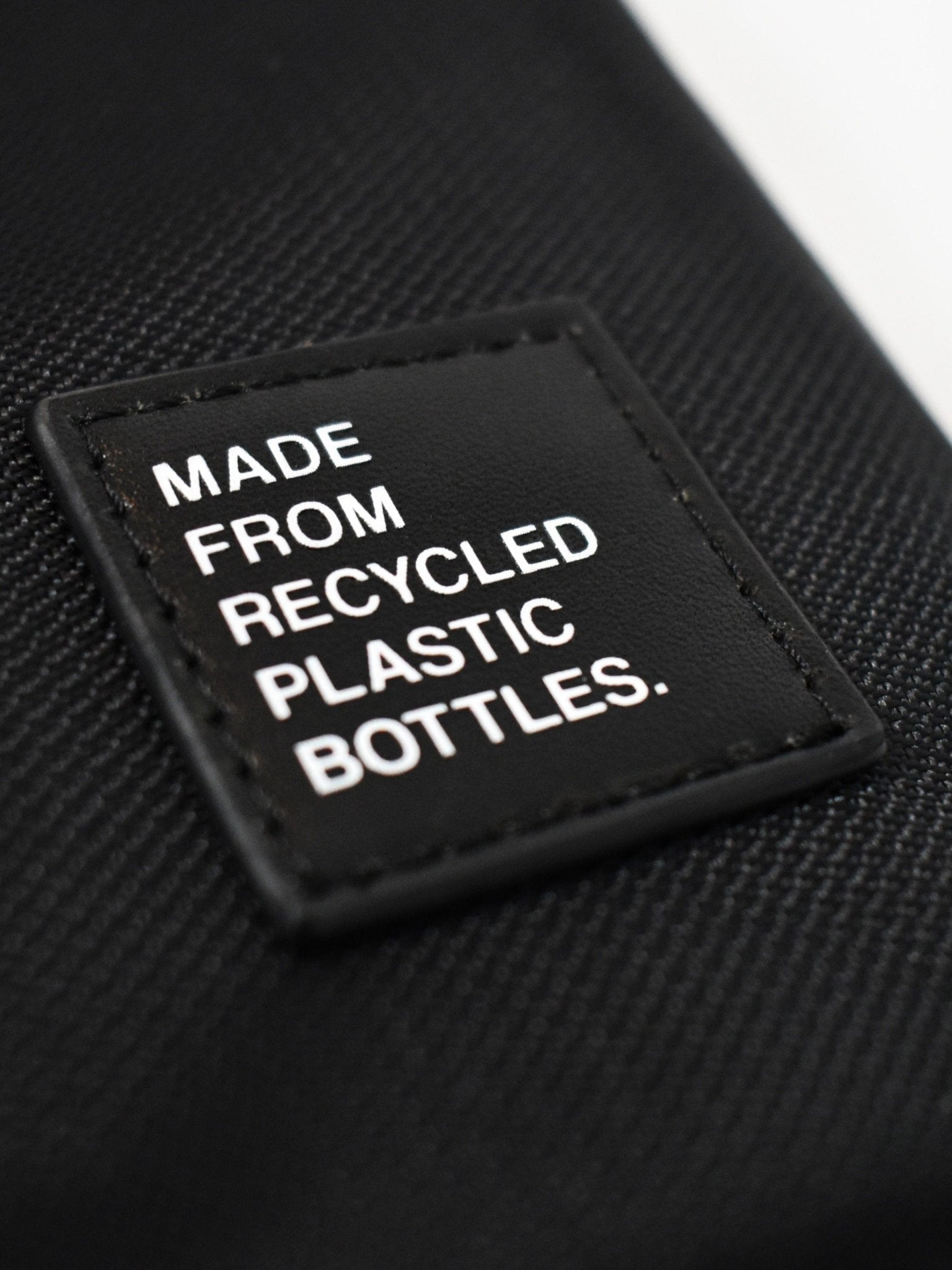 SET 11 - COMMUTER 22L + LUNCH 8L + ACCESSORIES 4L - Three Peaks GBR