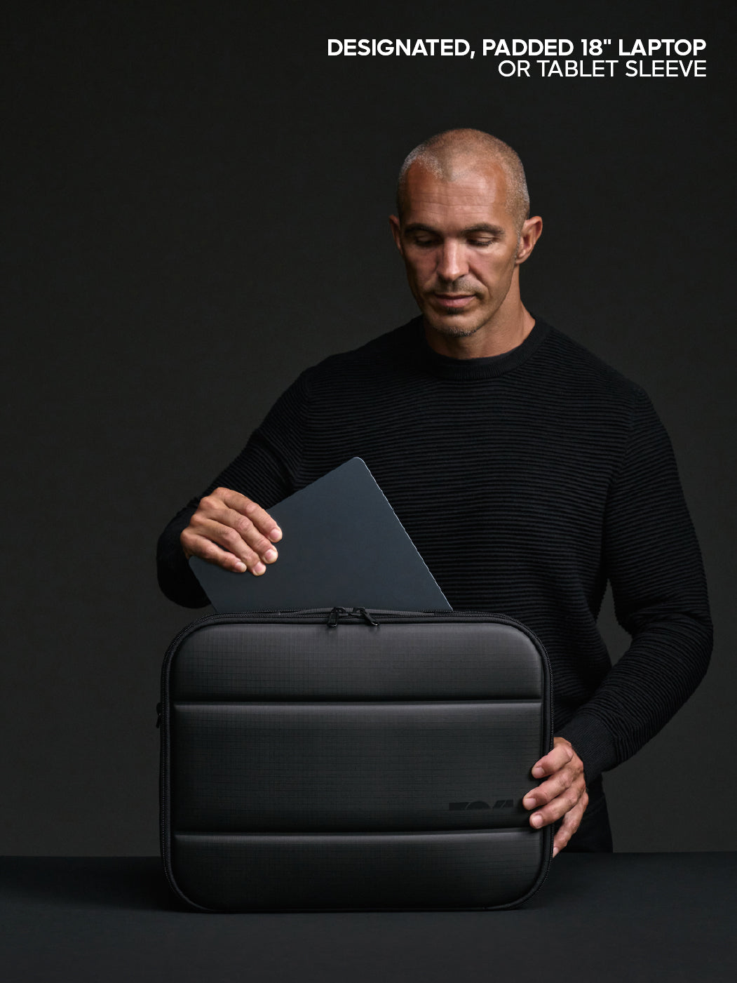 3064™ Laptop Messenger 18"