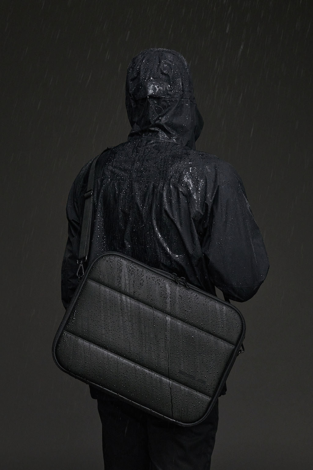 3064™ Laptop Messenger 18" - Three Peaks GBR