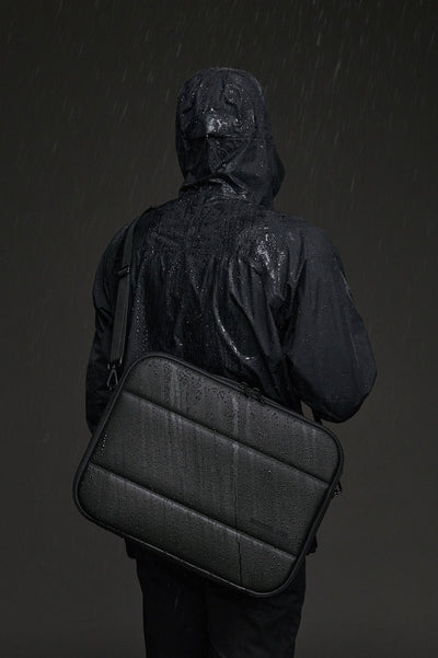 3064™ Laptop Messenger 18"