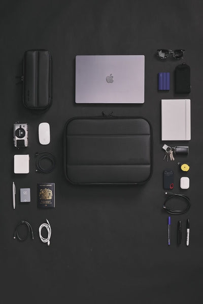 3064™ Laptop Messenger 18"
